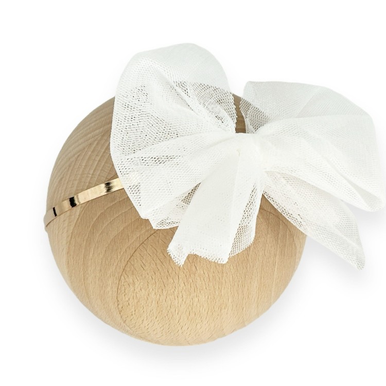 Opaska kokarda ecru z tiulu na złotej metalowej opasce